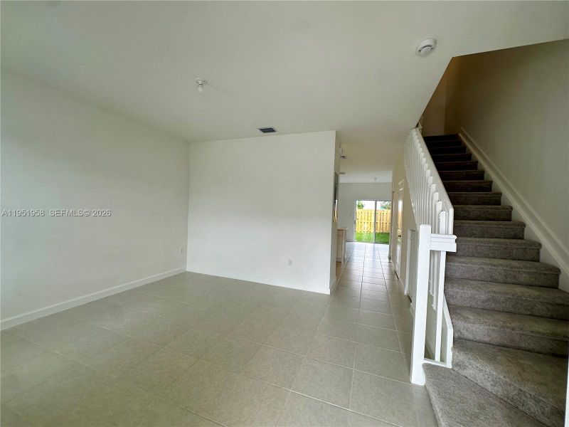 Spacious, unfurnished interior of a new home in , Homestead (Image 23).