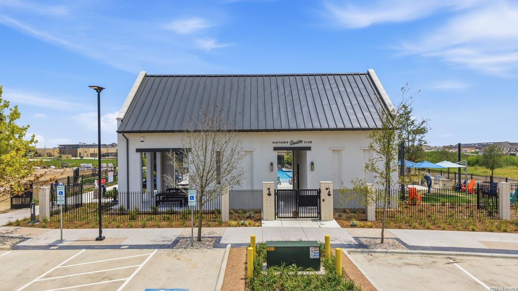 Community amenities in Mayfair, New Braunfels (Image 6).