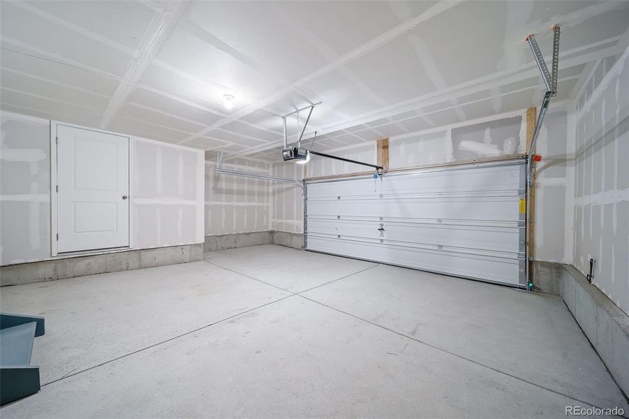 Spacious, unfurnished interior of a new home in Muegge Farms, Bennett (Image 21).
