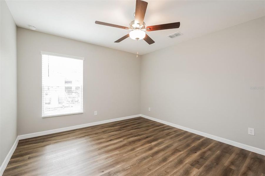 Spacious, unfurnished interior of a new home in , North Port (Image 12).