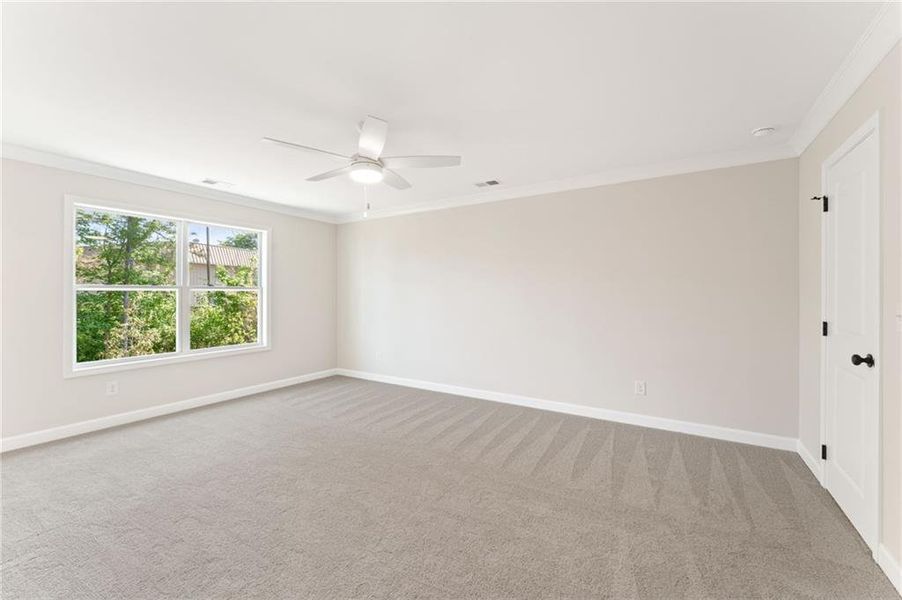Spacious, unfurnished interior of a new home in Cherokee Township, Acworth (Image 24).