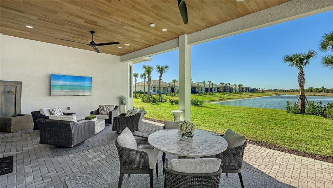 Exterior details and patio area of a home in , Sarasota (Image 4).