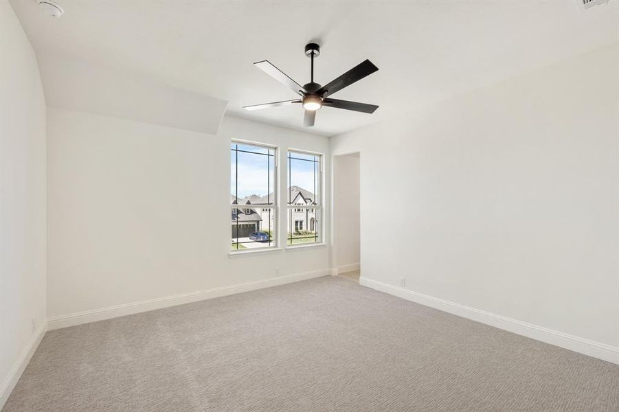 Spacious, unfurnished interior of a new home in Windsong Ranch Classic 61, Prosper (Image 24). Spacious, unfurnished interior of a new home in Windsong Ranch Classic 61, Prosper (Image 24).