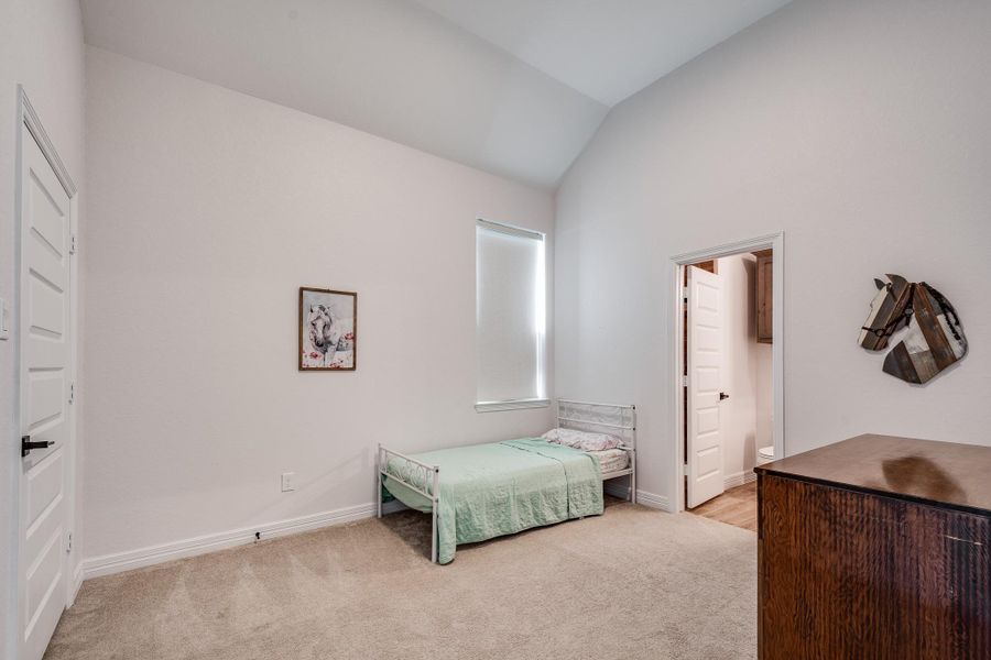 Furnished interior view inside a new home in , Anahuac (Image 12).