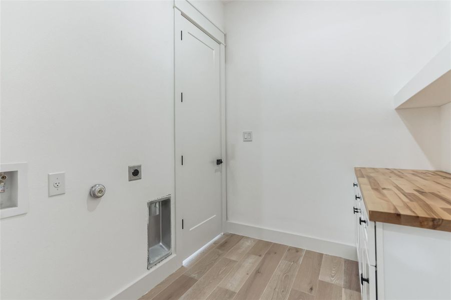 Spacious, unfurnished interior of a new home in , Horseshoe Bay (Image 24). Spacious, unfurnished interior of a new home in , Horseshoe Bay (Image 24).