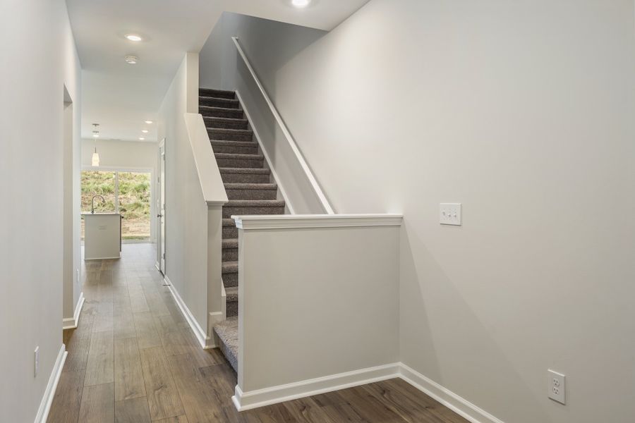Spacious, unfurnished interior of a new home in Edwards Station, Taylors (Image 11).