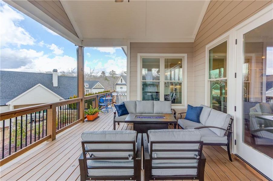 Exterior details and patio area of a home in , Gainesville (Image 3).
