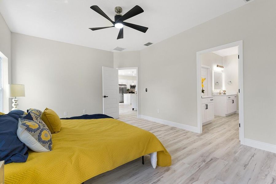 8636-100th-Ave-HigMedia-029-1280