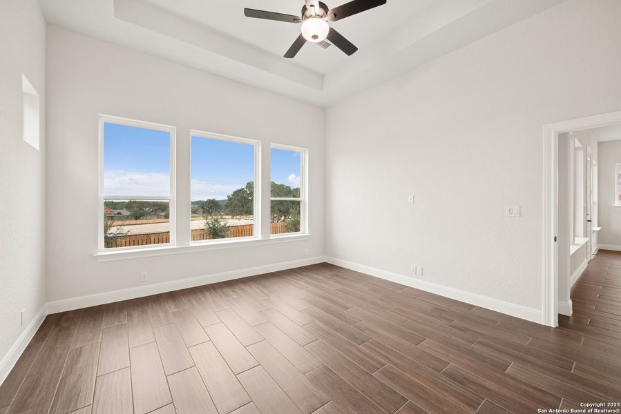 Spacious, unfurnished interior of a new home in Windsong - Reserve Series, Boerne (Image 31). Spacious, unfurnished interior of a new home in Windsong - Reserve Series, Boerne (Image 31).