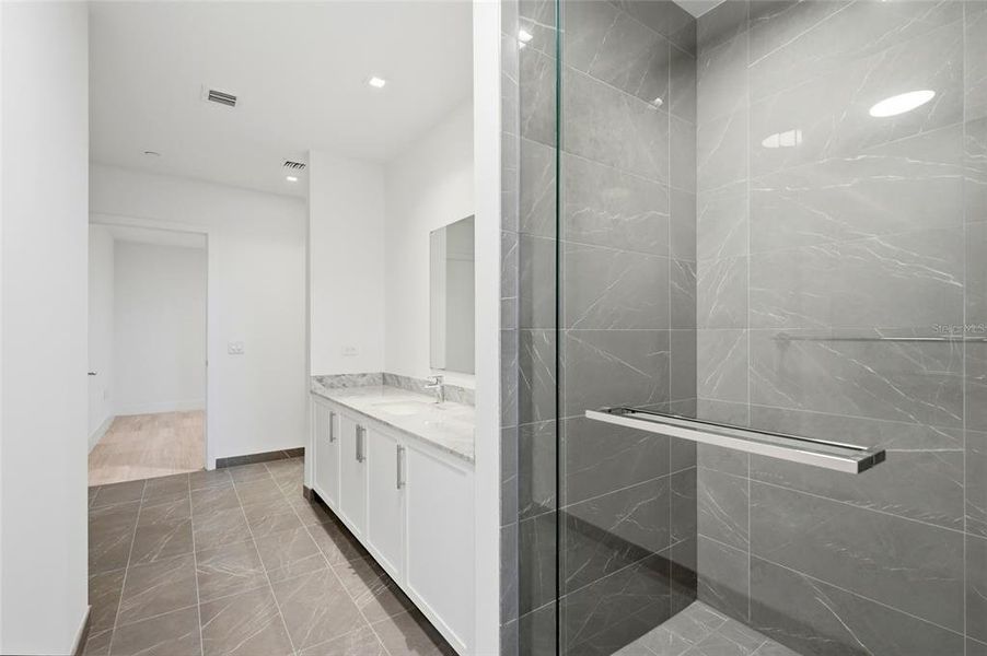 Furnished interior view inside a new home in The Ritz-Carlton Residences, Tampa (Image 18). Furnished interior view inside a new home in The Ritz-Carlton Residences, Tampa (Image 18).