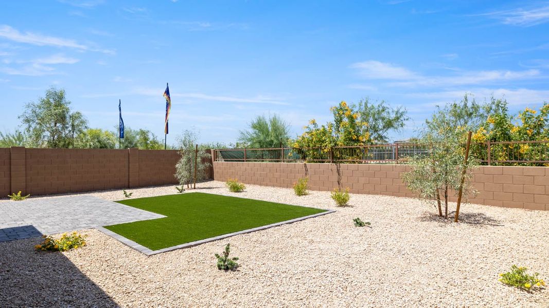 Exterior details and patio area of a home in Aloravita, Peoria (Image 26).