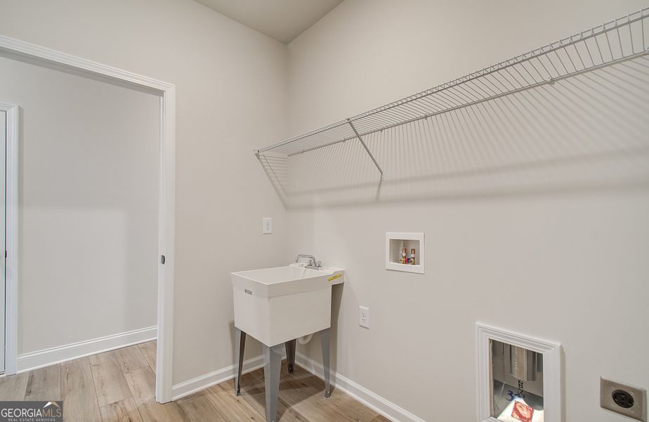 Image 41 of a home in Rosewood Lake Preserve. Image 41 of a home in Rosewood Lake Preserve.