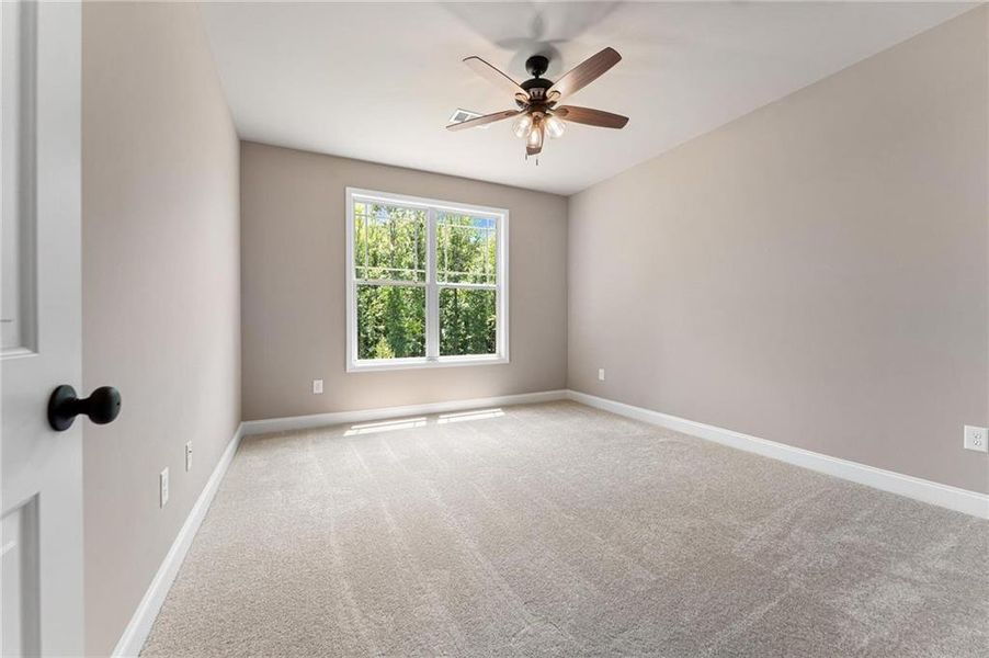 Spacious, unfurnished interior of a new home in , Jefferson (Image 24).
