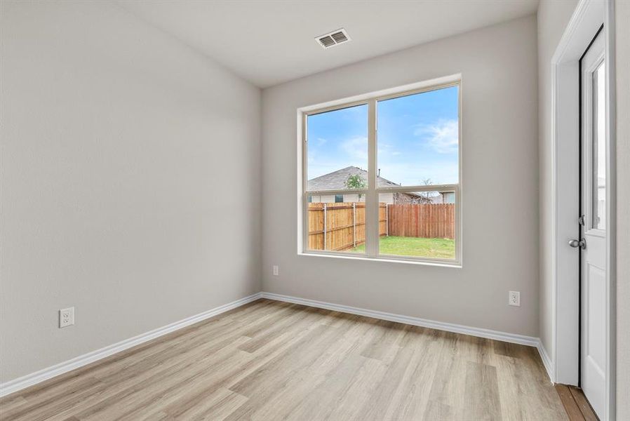 Spacious, unfurnished interior of a new home in Highlands at Chapel Creek, Fort Worth (Image 18).