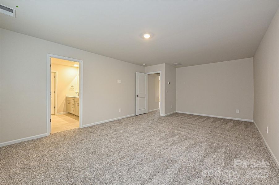 Photo is not of the actual home, but is an inspirational photo of builder’s model home and may depict options, furnishings, and/or decorator features that are not included