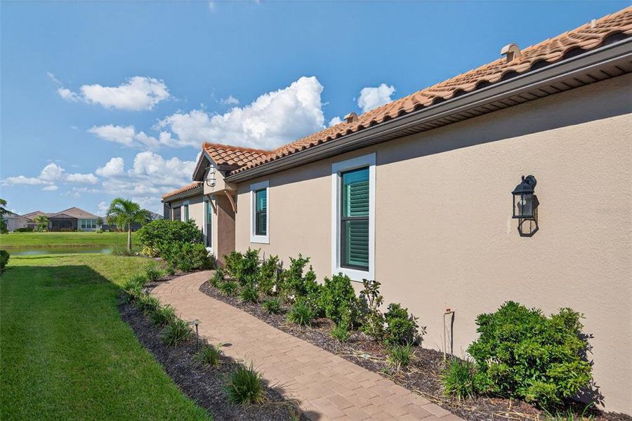 Exterior details and patio area of a home in , Bradenton (Image 3). Exterior details and patio area of a home in , Bradenton (Image 3).