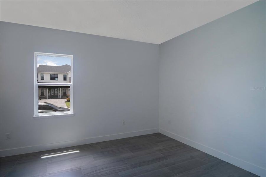Spacious, unfurnished interior of a new home in , Orlando (Image 12).