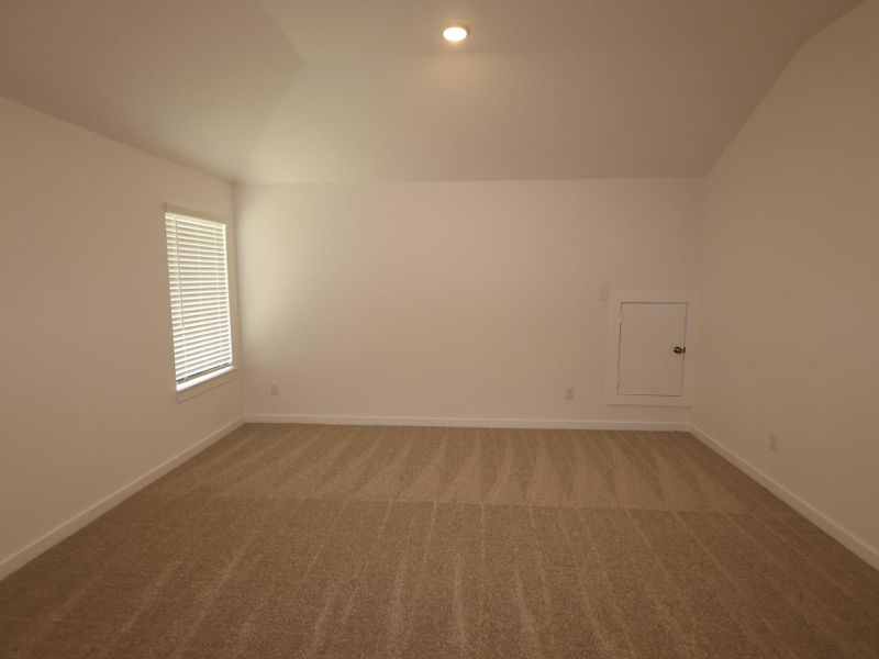 Spacious, unfurnished interior of a new home in Indian Springs, Crosby (Image 23).
