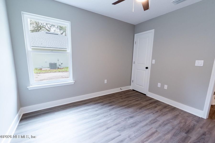 Spacious, unfurnished interior of a new home in , Florahome (Image 42).