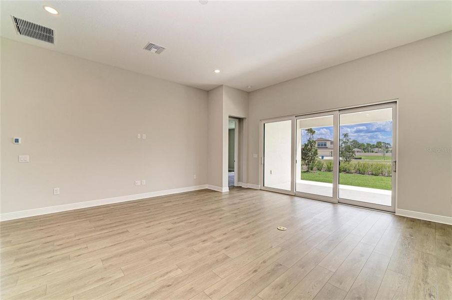 Spacious, unfurnished interior of a new home in Caldera, Spring Hill (Image 26).