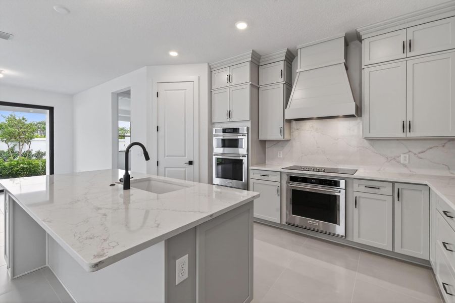 Lot68–13814DalradaAve(15)