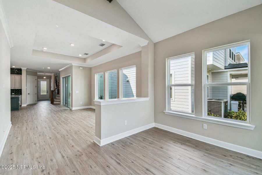 Image 23 of a home in Seabrook Village 40' Front Entry.