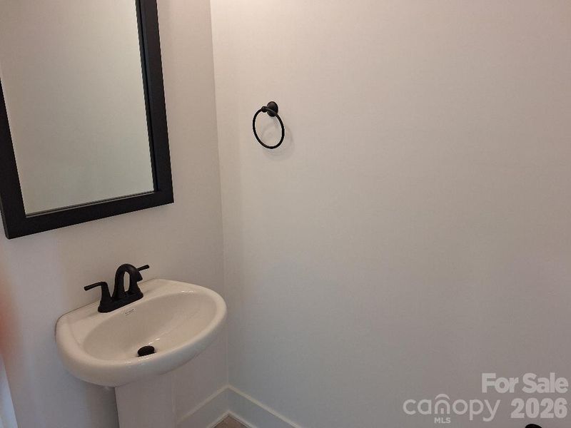 Close-up of interior finishes inside a home in Cardiff Glyn, Catawba (Image 9).