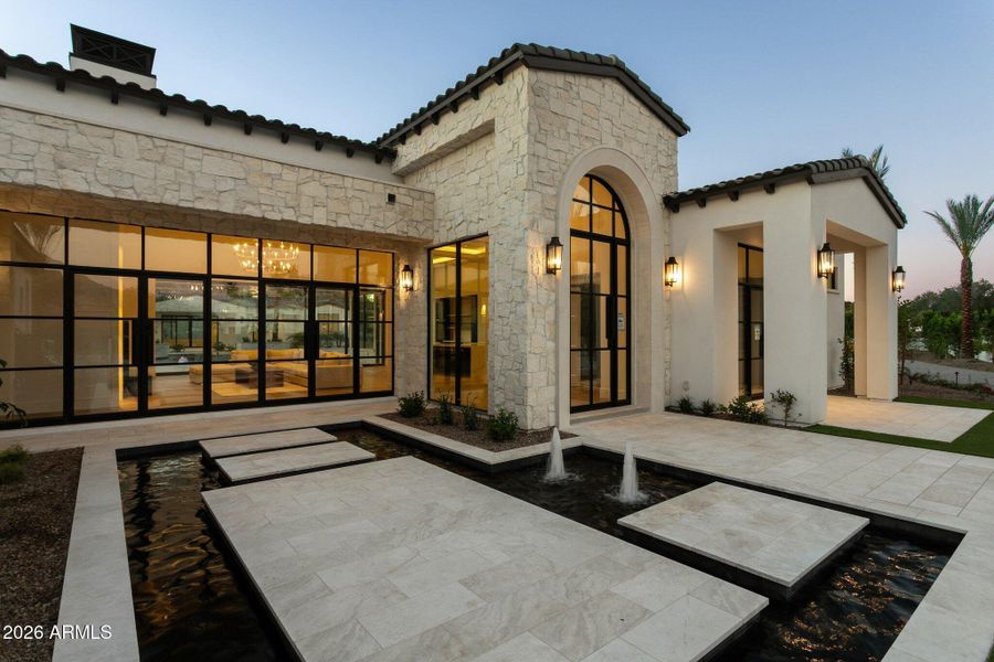 7-web-or-mls-6610-n-mountain-view-rd