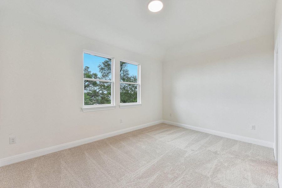 Spacious, unfurnished interior of a new home in Persimmon, Buda (Image 30). Spacious, unfurnished interior of a new home in Persimmon, Buda (Image 30).