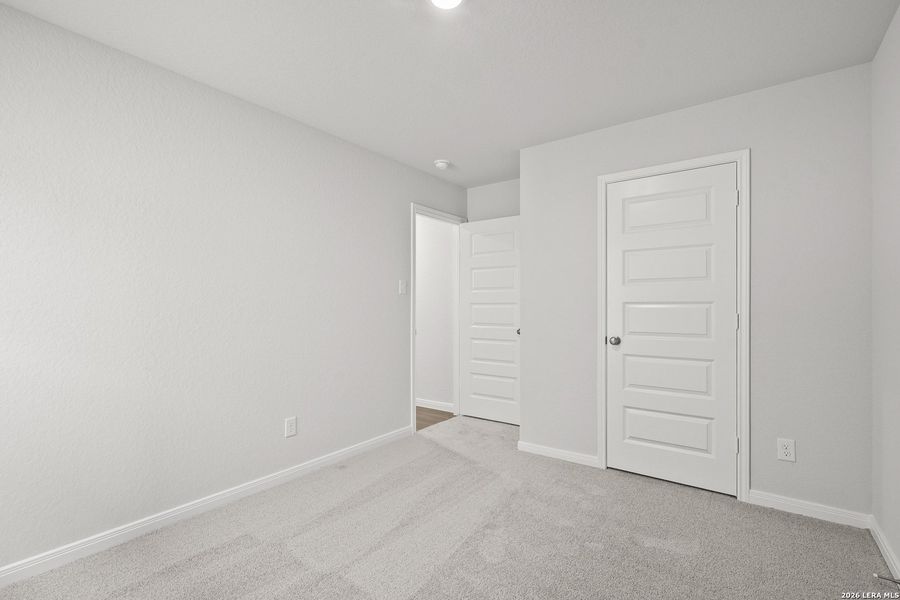 Spacious, unfurnished interior of a new home in Dauer Ranch, New Braunfels (Image 23). Spacious, unfurnished interior of a new home in Dauer Ranch, New Braunfels (Image 23).