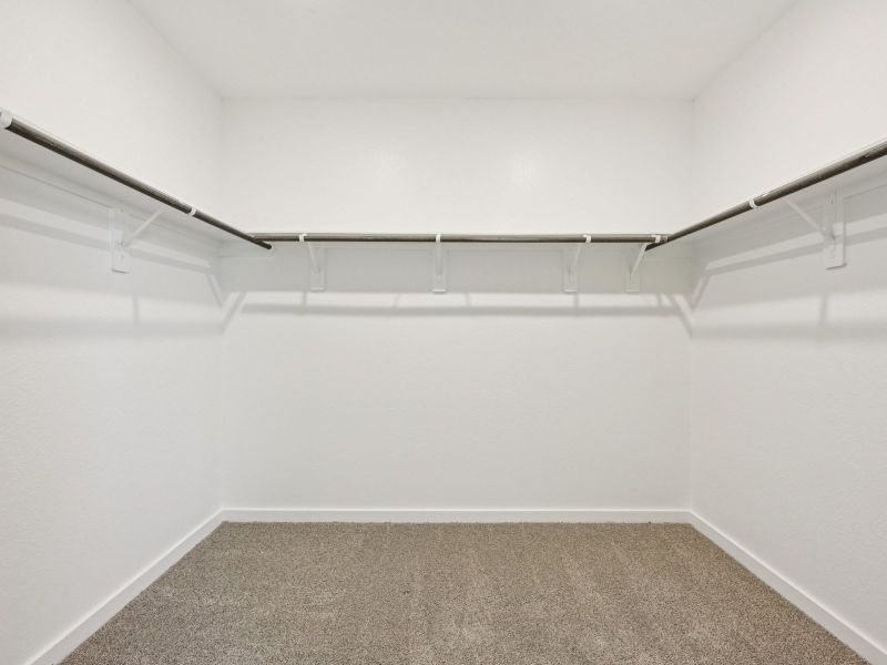 Spacious, unfurnished interior of a new home in Heights of Barbers Hill, Baytown (Image 22).