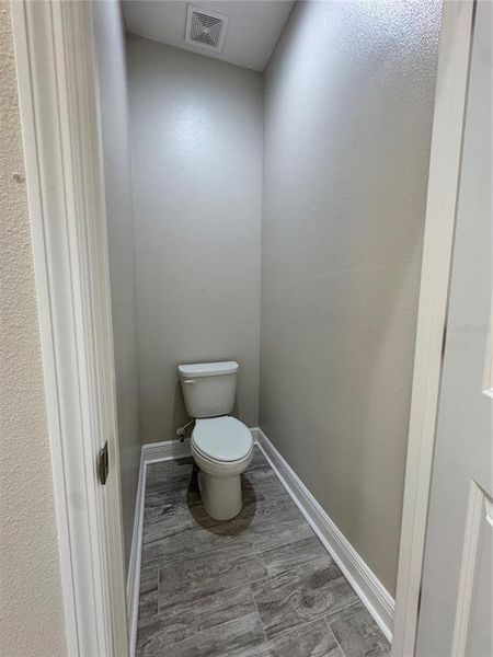 Spacious, unfurnished interior of a new home in , Dade City (Image 59).