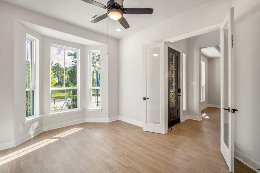 Spacious, unfurnished interior of a new home in ARTAVIA, Conroe (Image 38). Spacious, unfurnished interior of a new home in ARTAVIA, Conroe (Image 38).