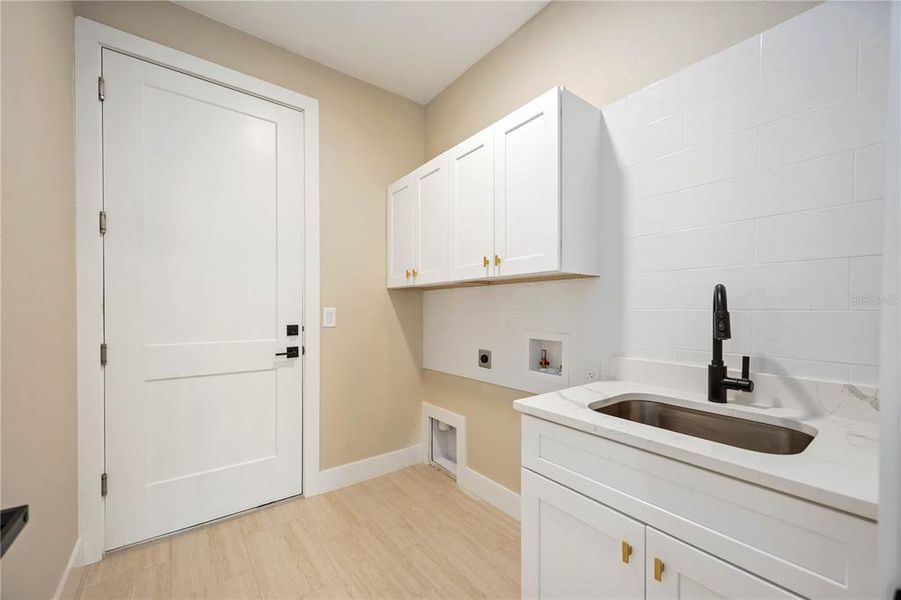 Furnished interior view inside a new home in , Port Charlotte (Image 3).