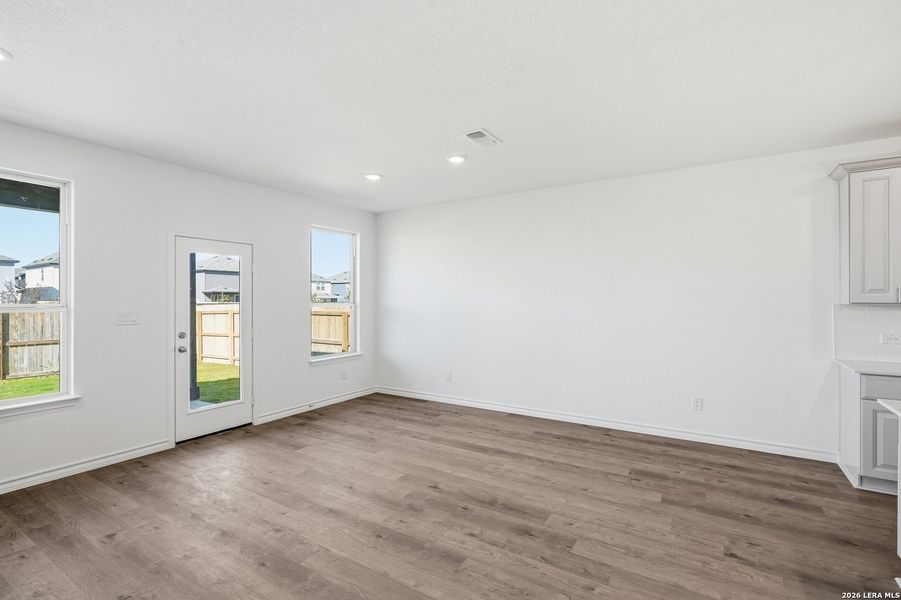 Spacious, unfurnished interior of a new home in Dove Song, Marion (Image 13).