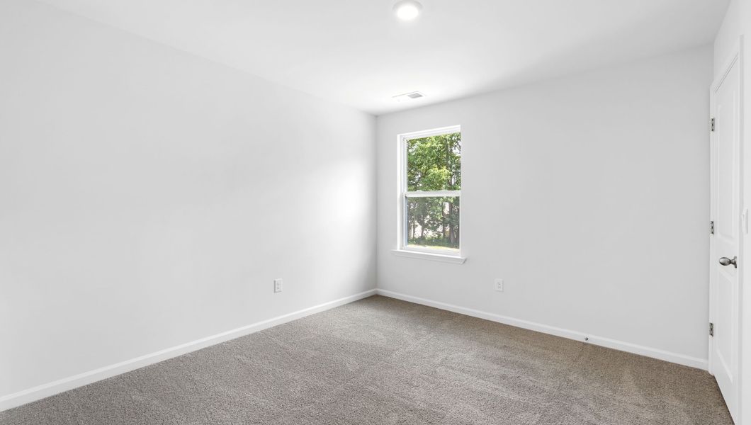 Spacious, unfurnished interior of a new home in Harper Ridge, Roebuck (Image 19).