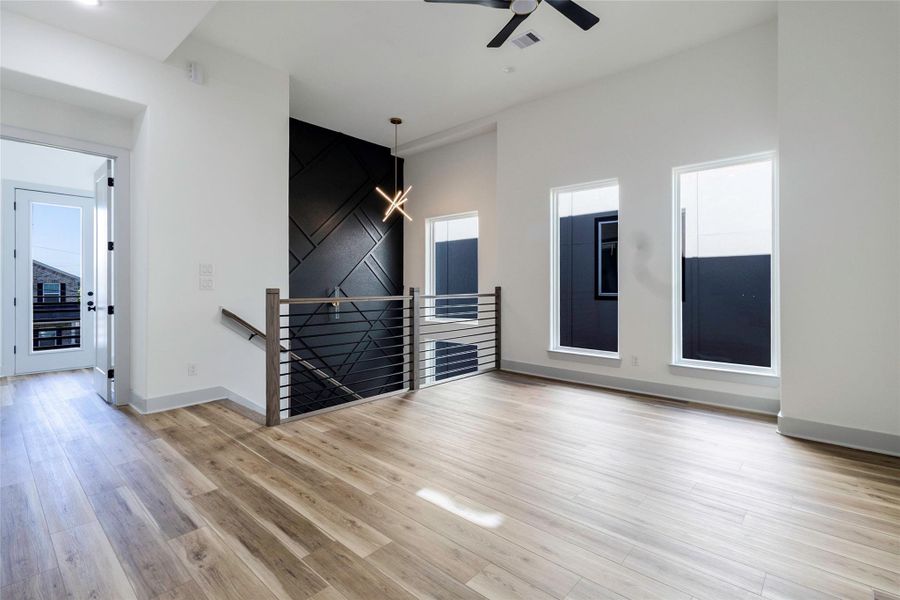 Spacious, unfurnished interior of a new home in , Houston (Image 15).