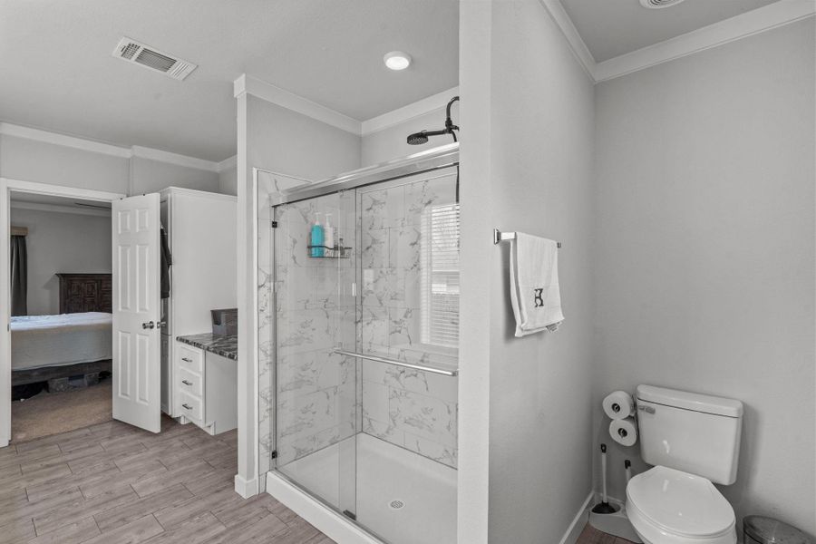 Furnished interior view inside a new home in , Santa Fe (Image 35).