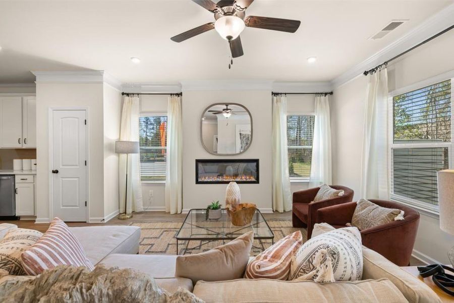 Furnished interior view inside a new home in Franklin Manor, Lawrenceville (Image 8).