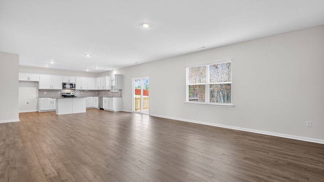 Spacious, unfurnished interior of a new home in Mason Ridge, Spring Lake (Image 12).