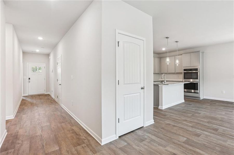 Spacious, unfurnished interior of a new home in Conner Springs, Social Circle (Image 29).