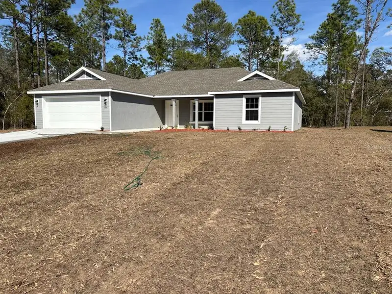 Exterior details and patio area of a home in , Citrus Springs (Image 3). Exterior details and patio area of a home in , Citrus Springs (Image 3).