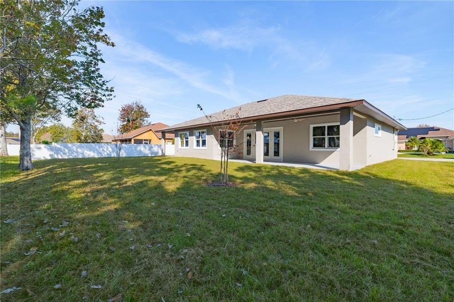 Exterior details and patio area of a home in , Palm Coast (Image 24).