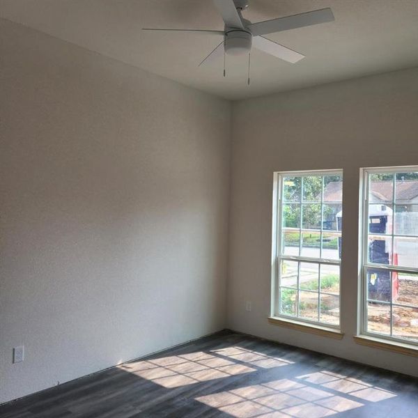 Spacious, unfurnished interior of a new home in , Dallas (Image 3).