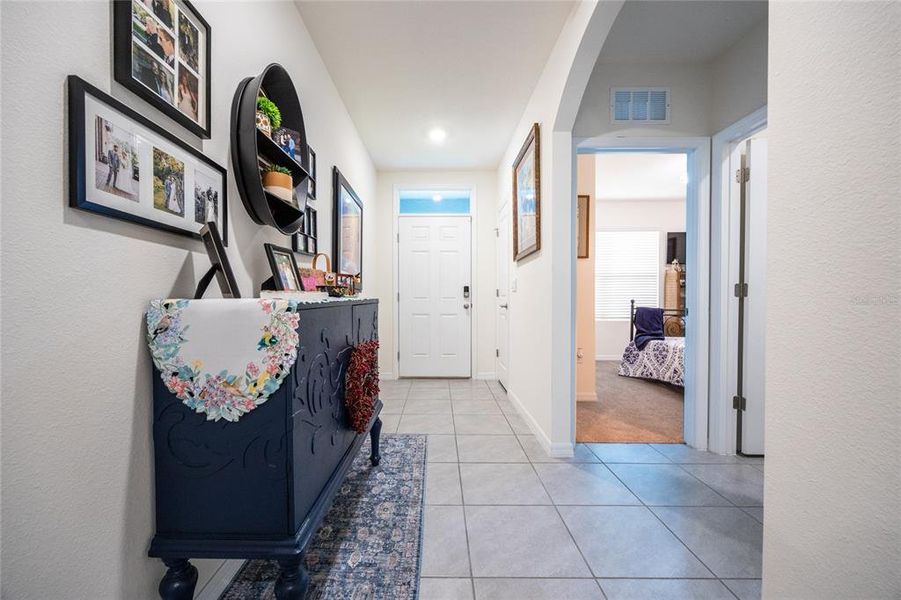 Furnished interior view inside a new home in Lake Diamond, Ocala (Image 11).