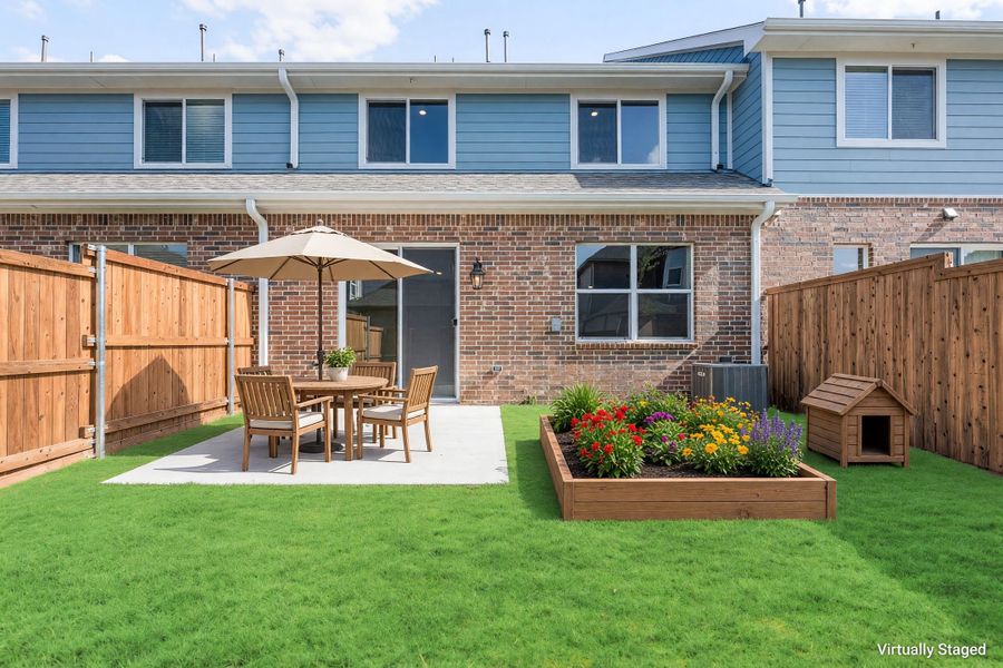 Exterior details and patio area of a home in Woodbridge Townhomes, Wylie (Image 4).