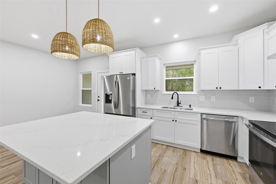 Furnished interior view inside a new home in , Brookeland (Image 10).