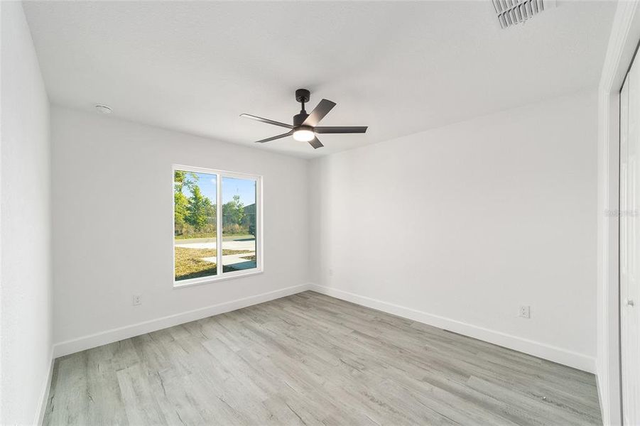 Spacious, unfurnished interior of a new home in , Ocala (Image 30).