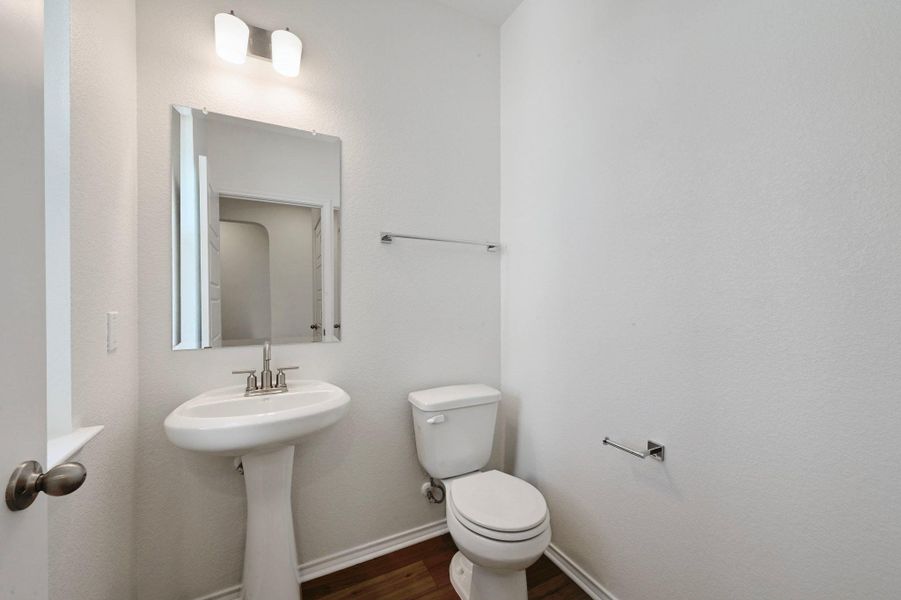 Furnished interior view inside a new home in Stoney Chase, Del Valle (Image 7).