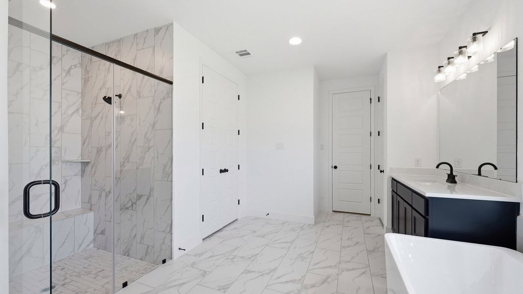 Furnished interior view inside a new home in Ramble, Celina (Image 15).
